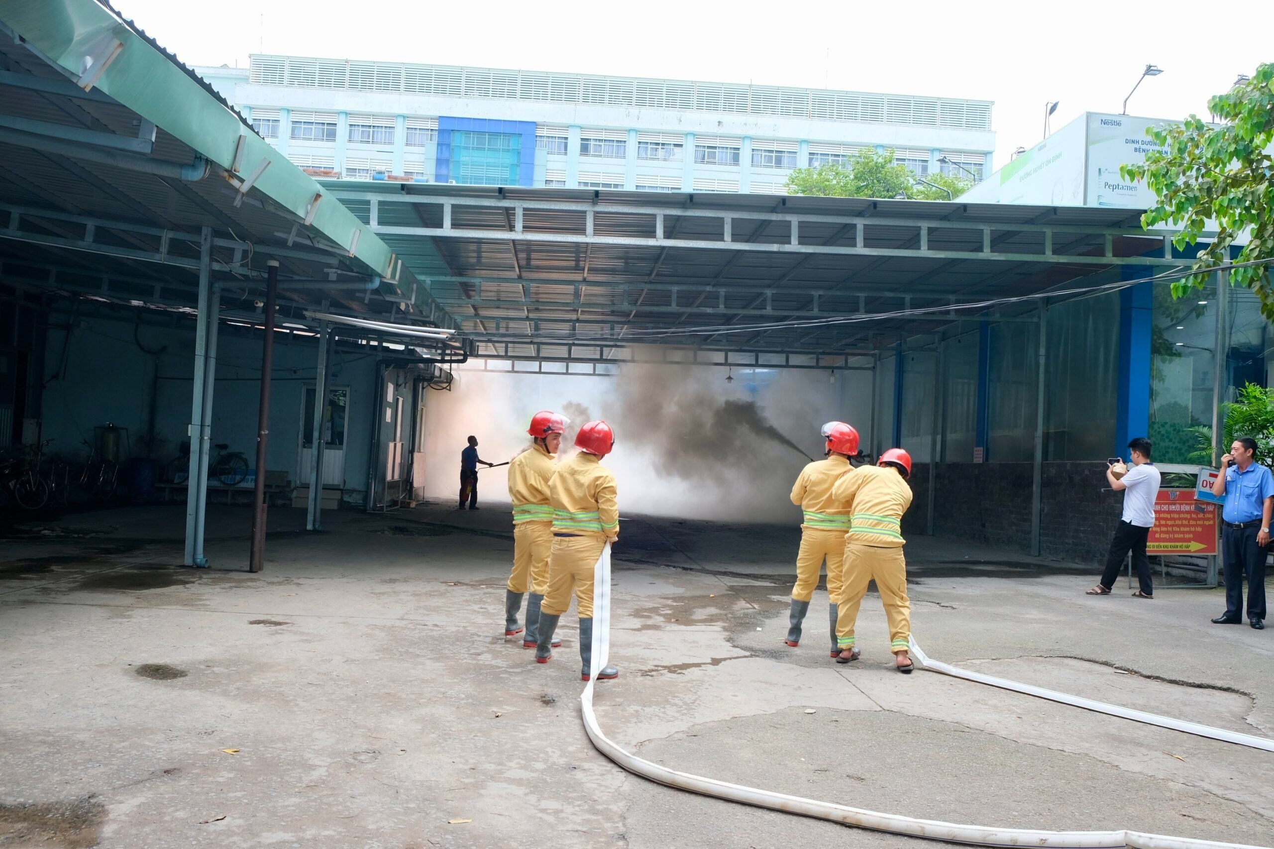 Việc thay thế linh kiện đúng lúc giúp vòi chữa cháy Tomoken luôn hoạt động ổn định và an toàn