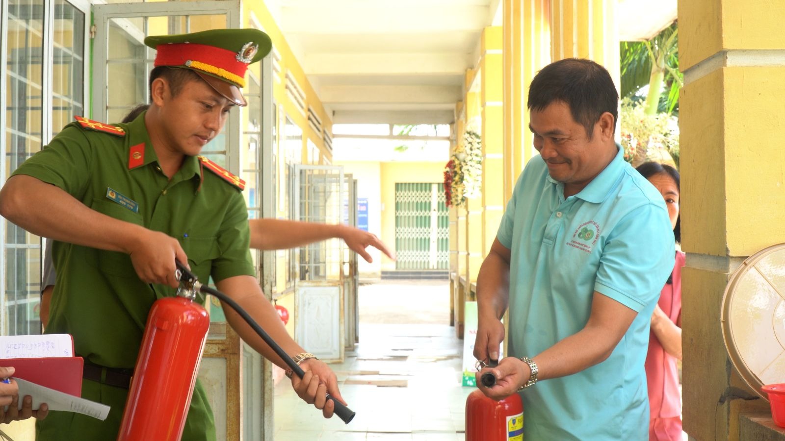 Khi trang bị thiết bị PCCC, việc đào tạo người sử dụng là bước không thể bỏ qua Khi trang bị thiết bị PCCC, việc đào tạo người sử dụng là bước không thể bỏ qua