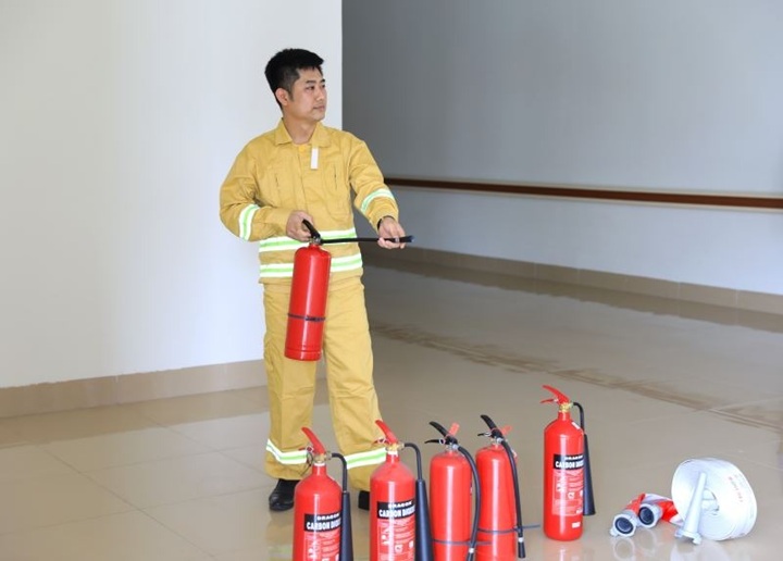 Hoàng Nhật Hưng luôn cam kết cung cấp thiết bị PCCC chính hãng