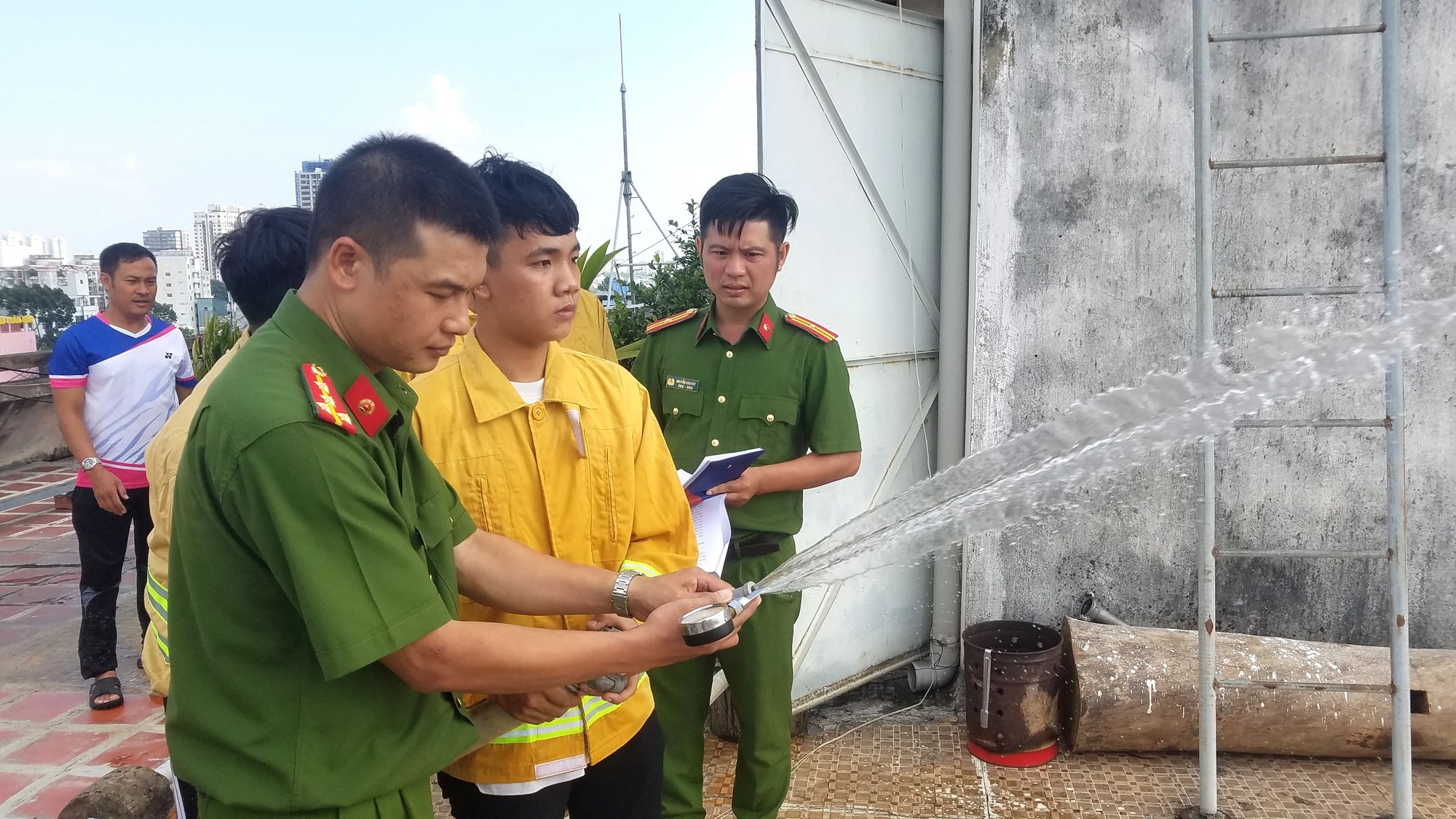 Thiết bị phòng cháy chữa cháy là yếu tố không thể thiếu khi thẩm duyệt công trình hiện đại