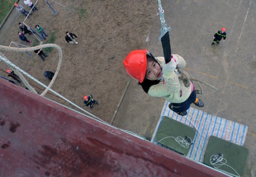 Thang dây thoát hiểm gia đình nên chọn loại nào phù hợp