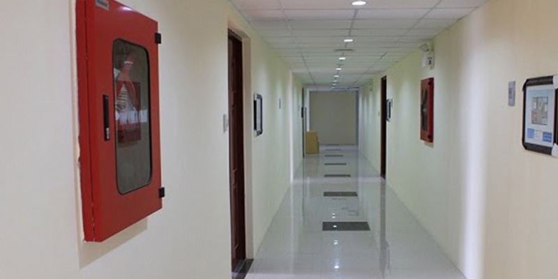 Tủ chữa cháy vách tường làm từ th&eacute;p dày sơn tĩnh điện chất lượng