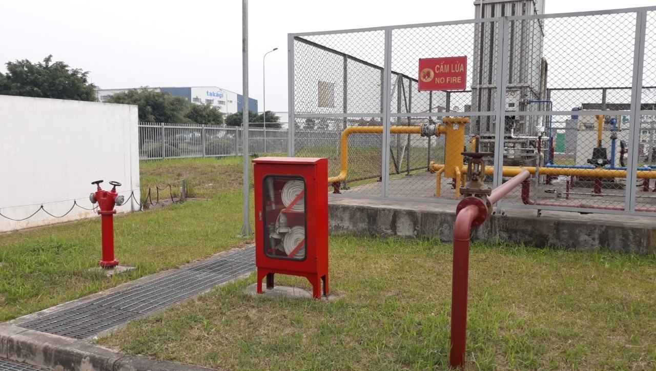 Tủ chữa cháy ngoài trời yêu cầu độ bền cao trước điều kiện thời tiết khắc nghiệt