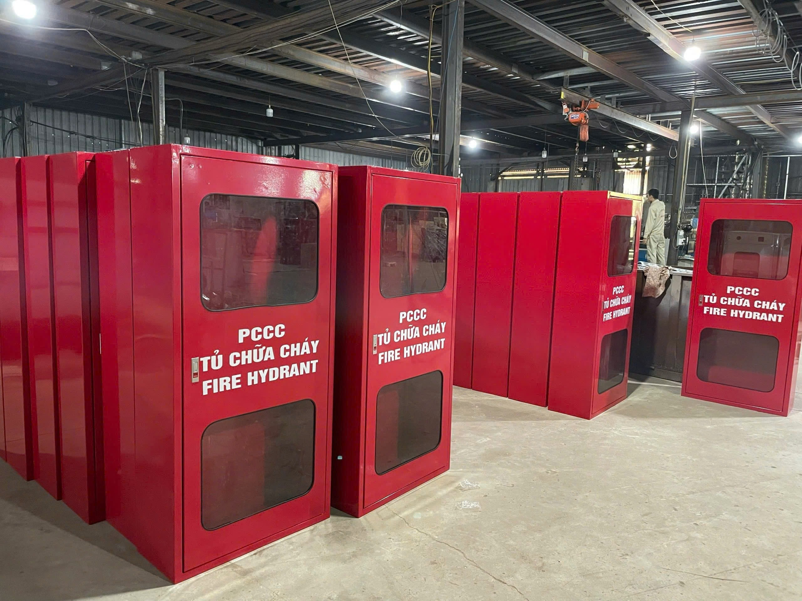 Tủ chữa cháy được sản xuất từ nhiều vật liệu khác nhau nhằm đảm bảo độ bền và an toàn sử dụng