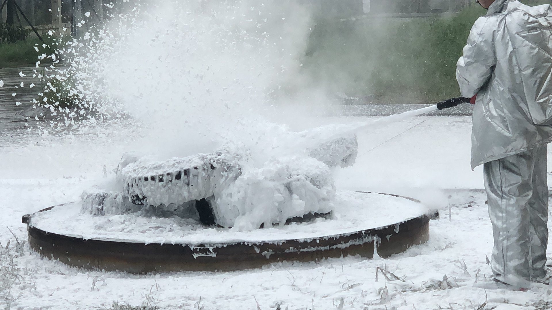 Bình chữa cháy bọt thường được sử dụng hiệu quả trong nhiều tình huống cháy khác nhau.