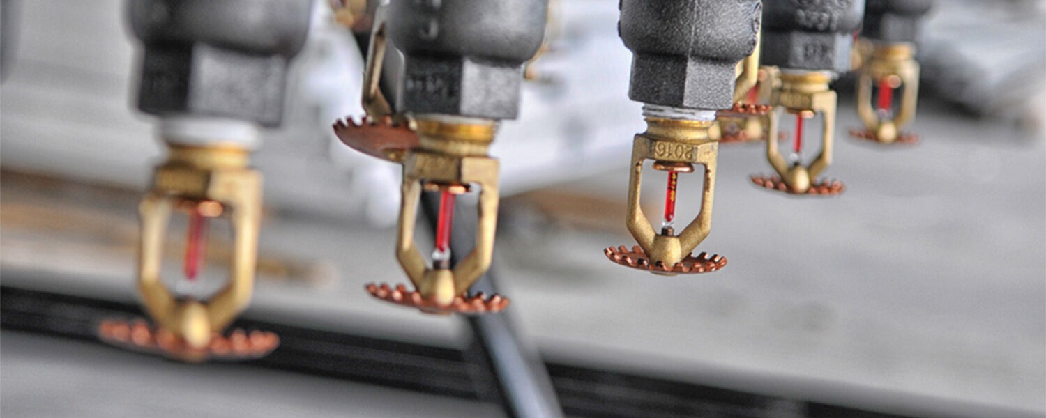 Khi chọn đầu phun chữa cháy, việc kiểm tra chứng nhận tiêu chuẩn là yếu tố rất quan trọng Khi chọn đầu phun chữa cháy, việc kiểm tra chứng nhận tiêu chuẩn là yếu tố rất quan trọng