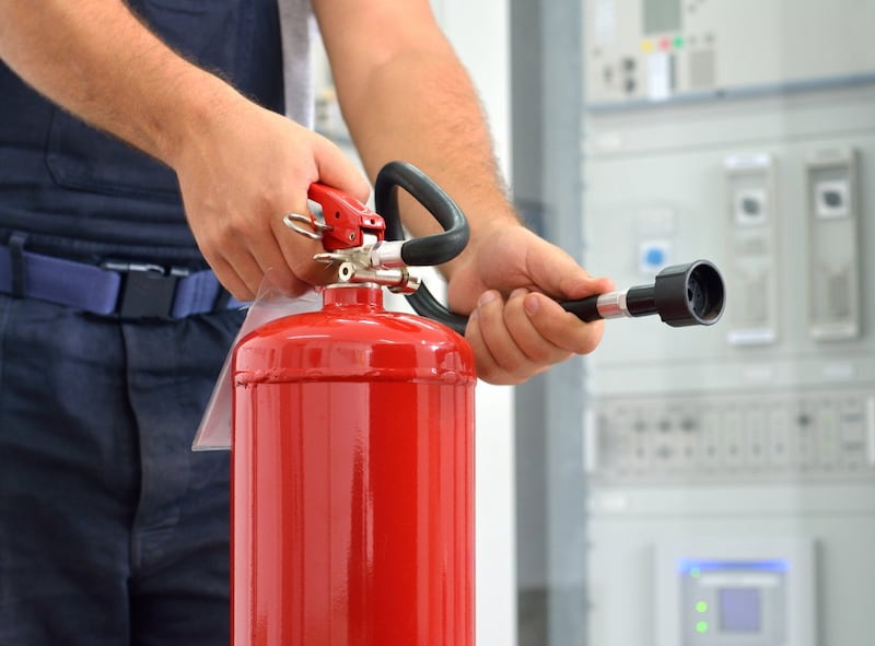 Kiểm tra áp suất giúp đảm bảo bình chữa cháy hoạt động ổn định khi sự cố